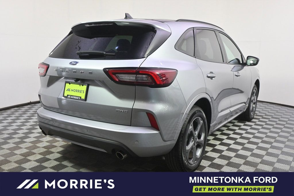 Used 2024 Ford Escape ST-Line w/ Tech Pack #1 AWD/4WD image 6