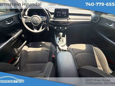 Used 2020 Kia Forte LXS FWD image 9