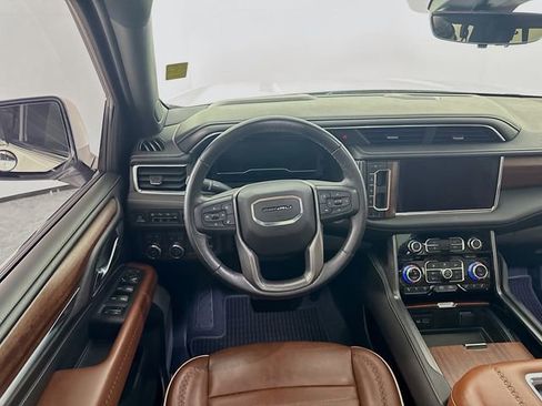 Used 2023 GMC Yukon XL Denali Ultimate image 28