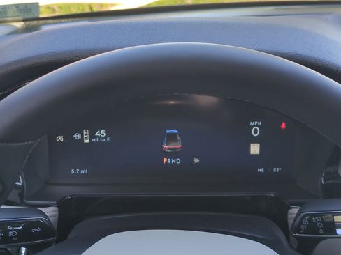 New 2026 Lincoln Corsair Premiere image 27