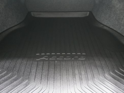 Used 2014 Honda Accord EX-L image 29