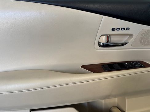 Used 2013 Lexus RX 350 AWD w/ Navigation Pkg image 12