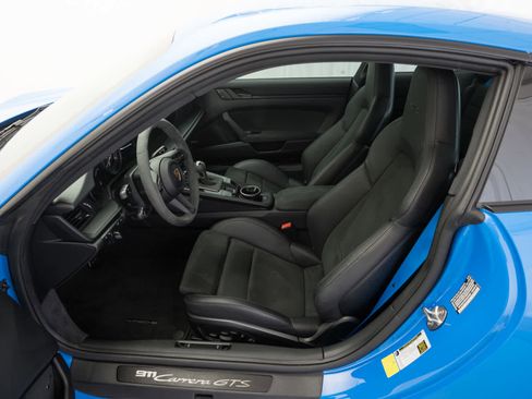 Used 2023 Porsche 911 Carrera GTS image 9