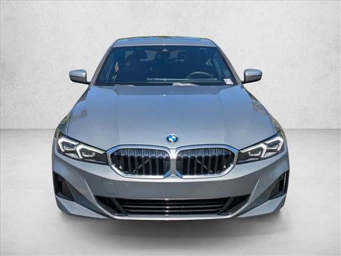 Used 2025 BMW 330i Sedan w/ Convenience Package RWD image 5