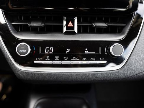 Used 2024 Toyota Corolla LE image 22