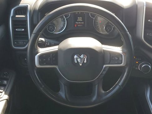Used 2019 RAM 1500 Big Horn AWD/4WD image 12