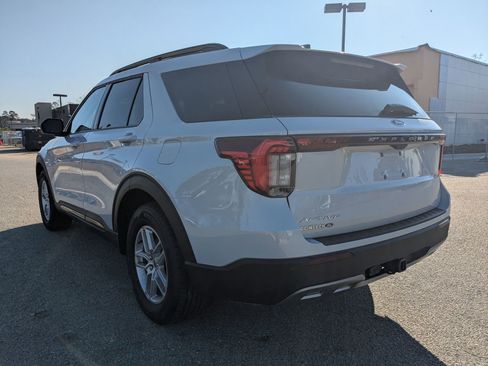 New 2026 Ford Explorer Active w/ Active Comfort Package image 6