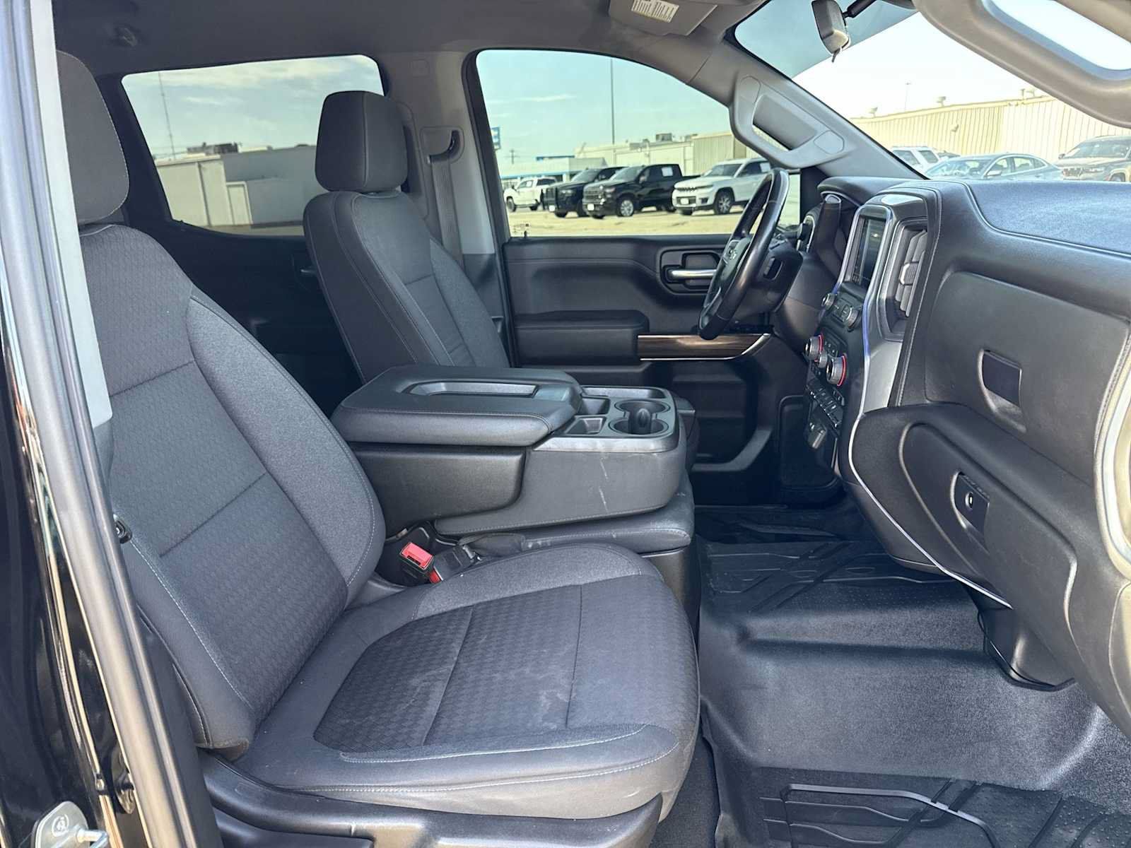 Used 2022 Chevrolet Silverado 1500 LT RWD image 18