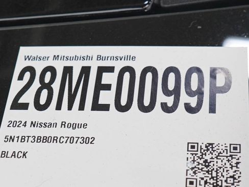 Used 2024 Nissan Rogue SV AWD/4WD image 31