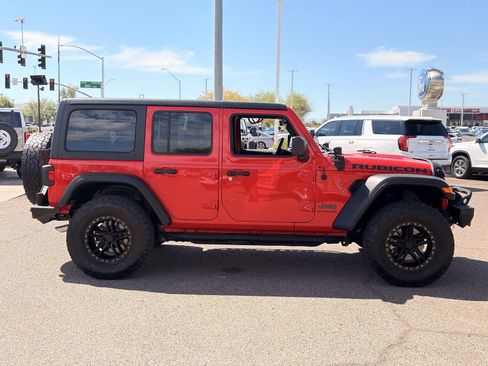 Used 2023 Jeep Wrangler Unlimited Rubicon w/ Cold Weather Group AWD/4WD image 21