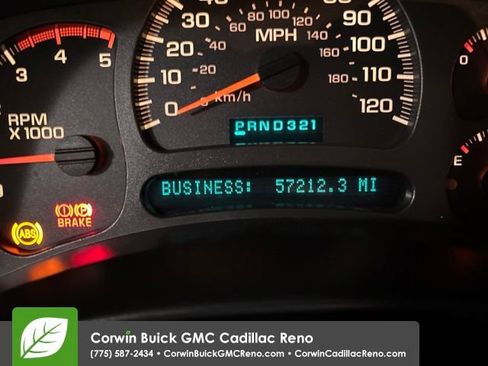 Used 2004 GMC Sierra 2500 SLT w/ Heavy-Duty Power Package AWD/4WD image 20