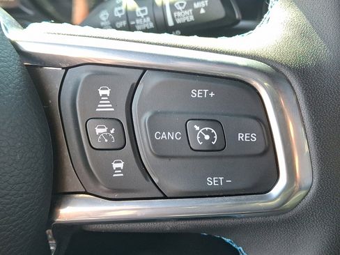 Used 2024 Jeep Wrangler High Altitude image 22