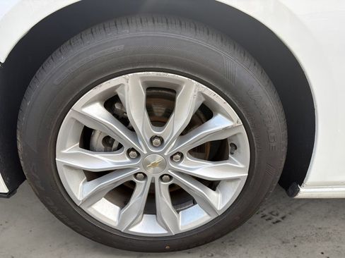 Used 2024 Chevrolet Malibu LT FWD image 14
