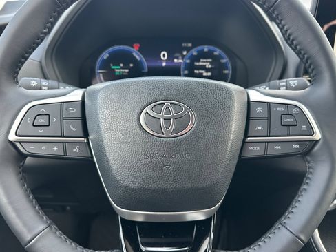 New 2026 Toyota Grand Highlander Limited image 22