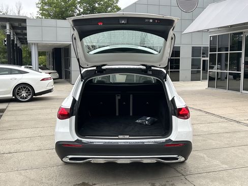 Used 2024 Mercedes-Benz E 450 4MATIC All-Terrain Wagon image 9