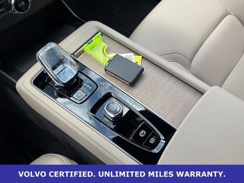 Certified 2026 Volvo XC90 B6 Plus w/ Protection Package Premier AWD/4WD image 20