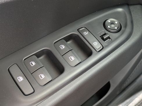 New 2026 Hyundai Venue SEL FWD image 18