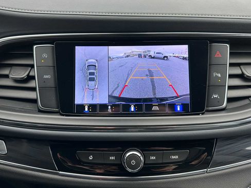 Used 2022 Buick Enclave Premium image 31