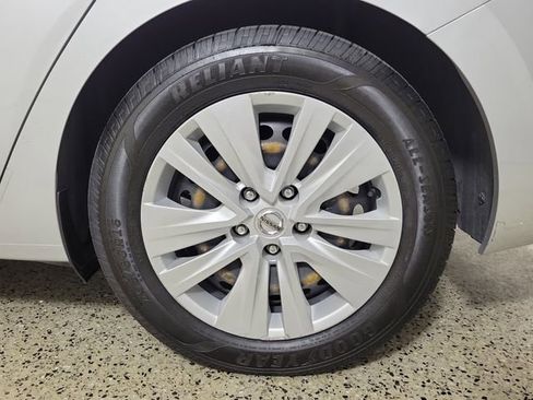 Used 2023 Nissan Sentra S FWD image 8