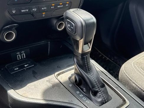Used 2022 Ford Ranger XLT w/ Equipment Group 301A Mid RWD image 15