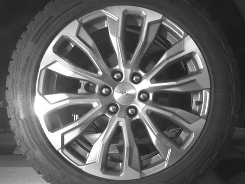 Used 2022 GMC Yukon Denali RWD image 14