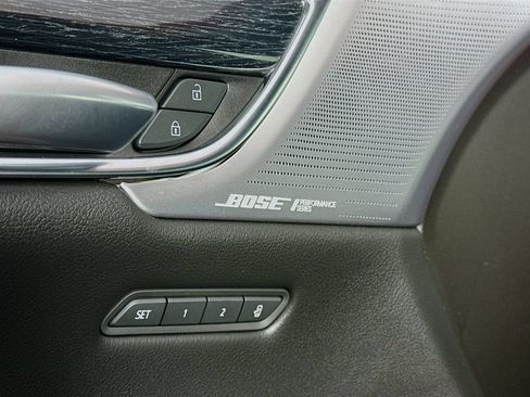 Used 2022 Cadillac XT5 Premium Luxury w/ Technology Package AWD/4WD image 23
