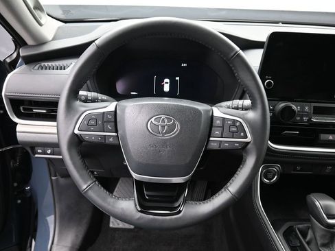 Certified 2025 Toyota Grand Highlander AWD image 18