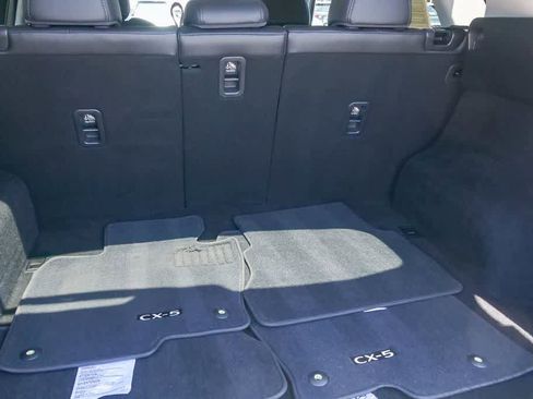 Used 2020 MAZDA CX-5 Touring FWD image 24