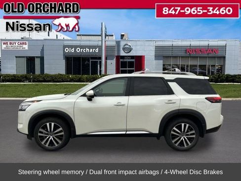 Used 2023 Nissan Pathfinder Platinum image 8