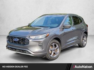 Used 2023 Ford Escape ST-Line AWD/4WD video 1