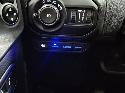 Used 2021 Jeep Wrangler Unlimited Sahara w/ Cold Weather Group image 32