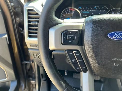 Used 2017 Ford F250 Lariat w/ Lariat Ultimate Package AWD/4WD image 26