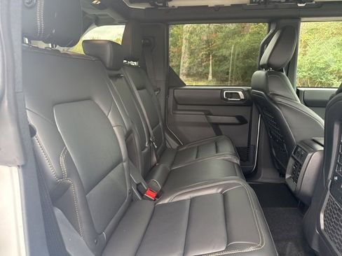 New 2025 Ford Bronco Badlands image 45