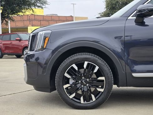 Certified 2025 Kia Telluride SX image 10