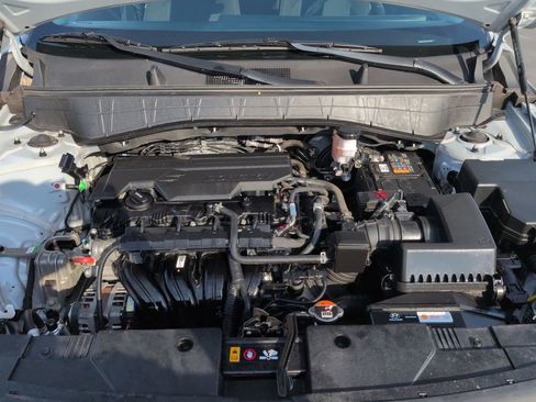 Used 2024 Hyundai Kona SEL AWD/4WD image 13