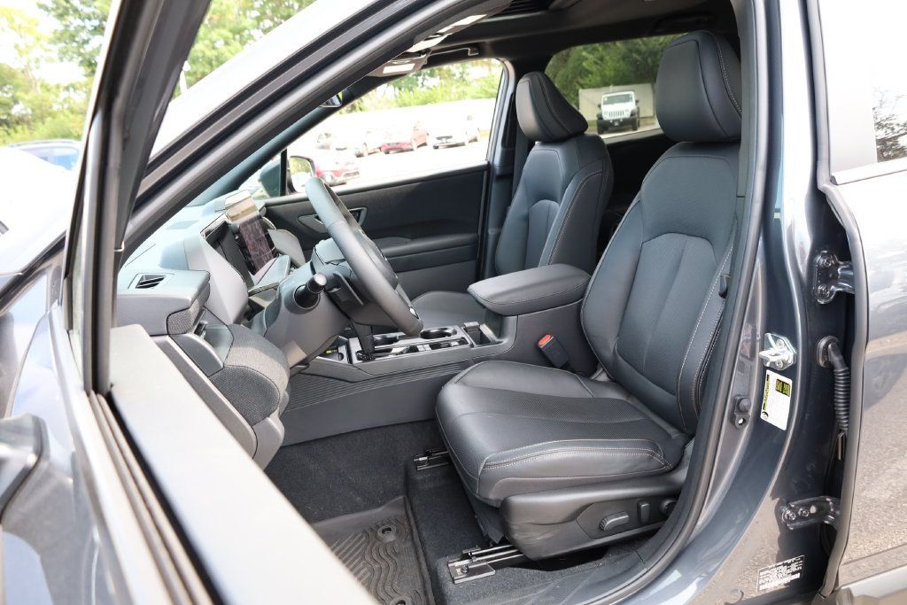 Certified 2026 Subaru Outback Limited XT AWD/4WD image 8