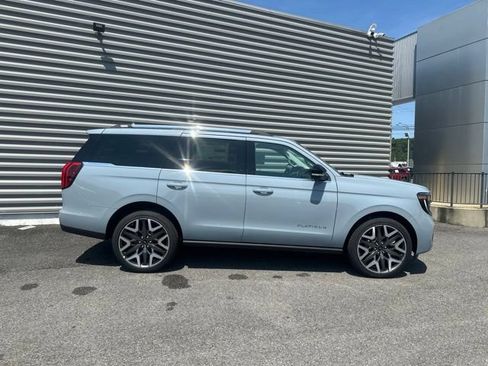 New 2027 Ford Expedition Platinum w/ Platinum Ultimate Package AWD/4WD image 2