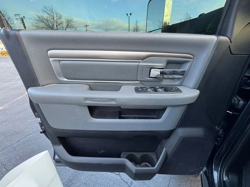 Used 2016 RAM 2500 SLT AWD/4WD image 16