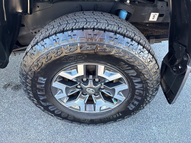 Used 2023 Toyota Tacoma TRD Off-Road AWD/4WD image 12