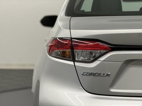 Certified 2023 Toyota Corolla LE image 9