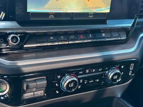 Used 2026 GMC Sierra 1500 SLT w/ SLT Premium Package image 14