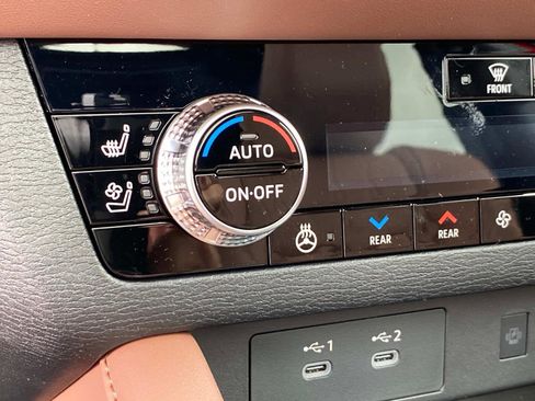 New 2025 Mitsubishi Outlander SEL image 15