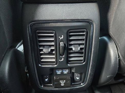 Used 2020 Jeep Grand Cherokee Limited w/ Luxury Group II AWD/4WD image 17