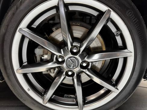 Used 2017 MAZDA MX-5 Miata RF Grand Touring RWD image 8
