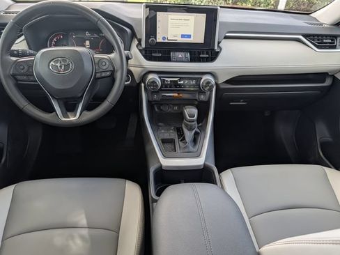 Used 2025 Toyota RAV4 XLE Premium FWD image 11