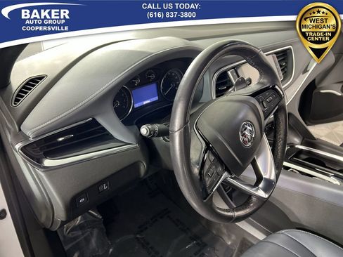 Used 2023 Buick Enclave Essence image 11