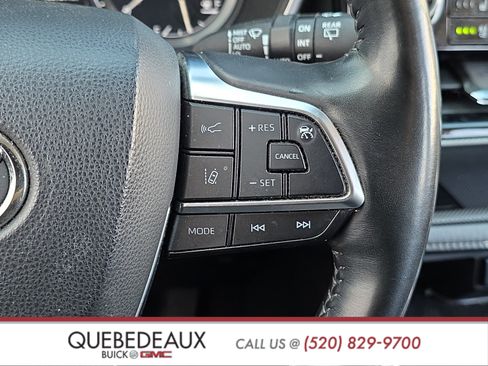 Used 2020 Toyota Highlander Platinum AWD/4WD image 14