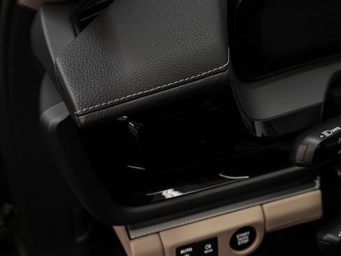 Certified 2026 Porsche Panamera 4 AWD/4WD image 32