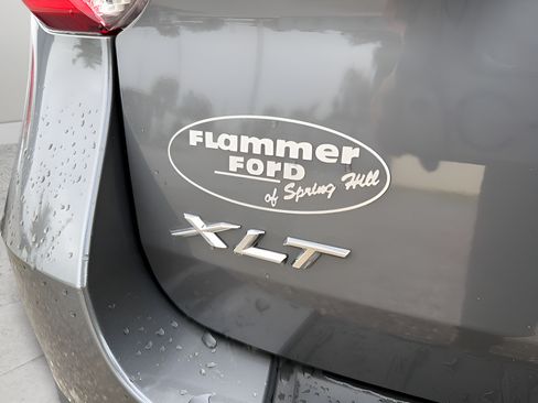Used 2022 Ford Explorer XLT w/ Class IV Trailer Tow Package RWD image 19