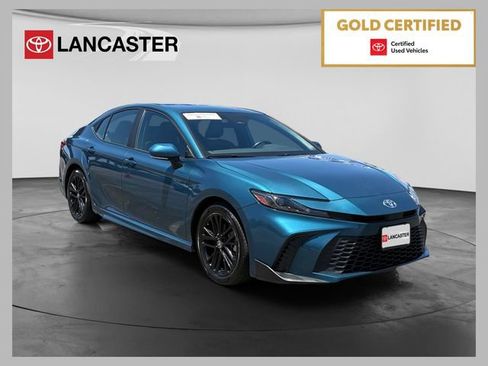 Certified 2025 Toyota Camry SE FWD image 1